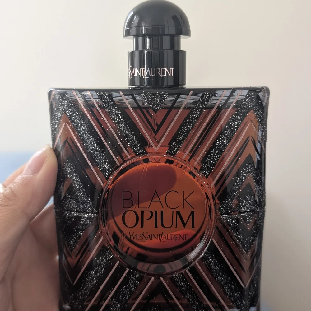Yves Saint Laurent Black Opium Limited edition - Picture 6 of 7